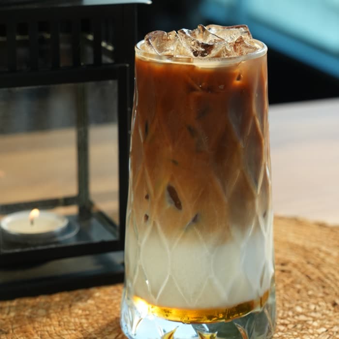 Caramel Iced Latte